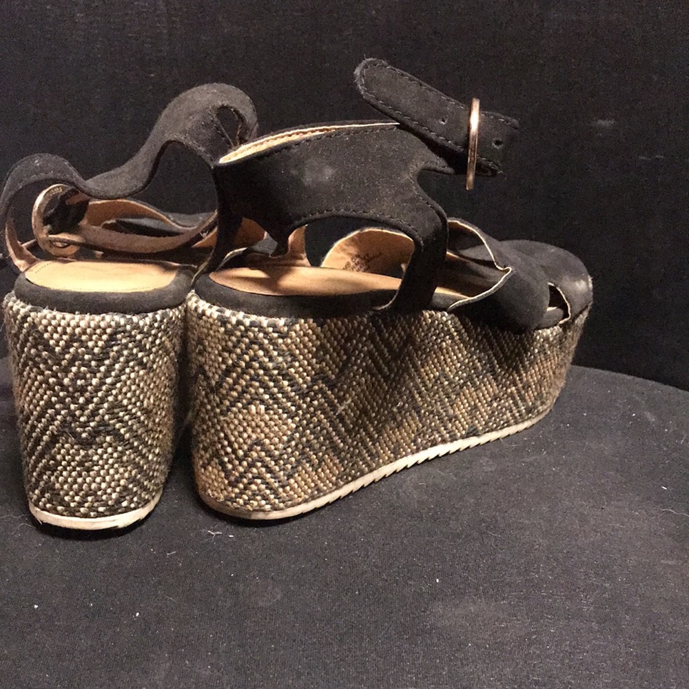 Platform sandals - Picture 4 of 4